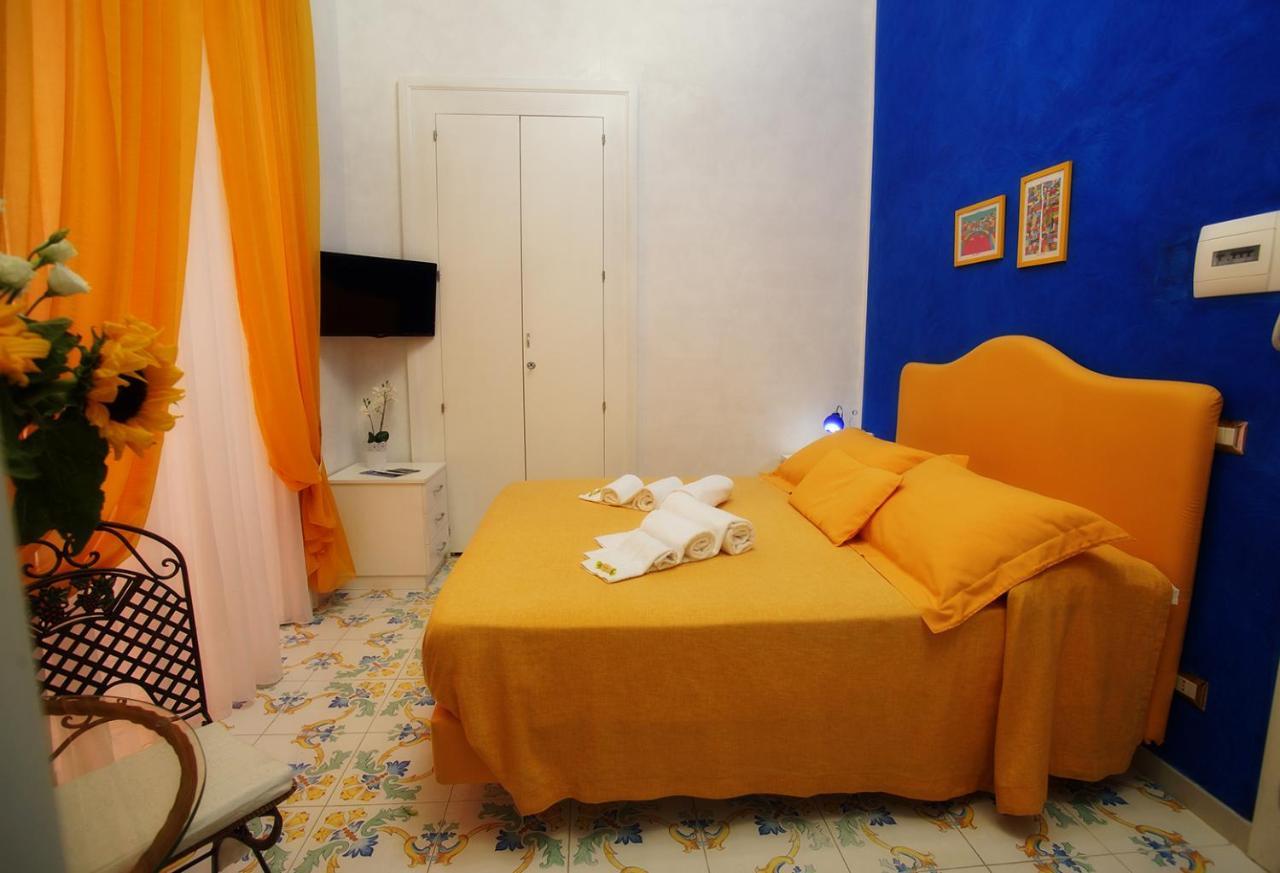 Le Vie Di Napoli B&B Exteriör bild